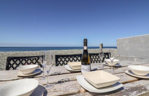 Glan Y Mor Borth - Photo 1