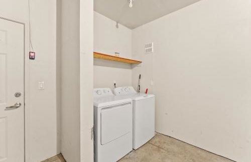 Luxury King Suite by the Lake - Entire Place - Foto 19