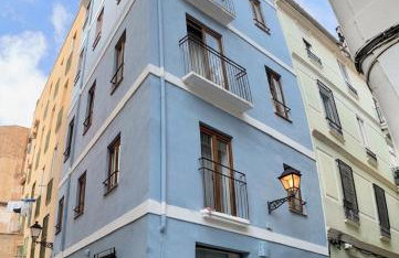 Moderno con Balcón en el Corazón de Valencia - Foto 10