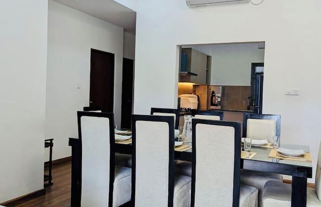 Luxurious 3 Bedroom Apartment - Foto 12