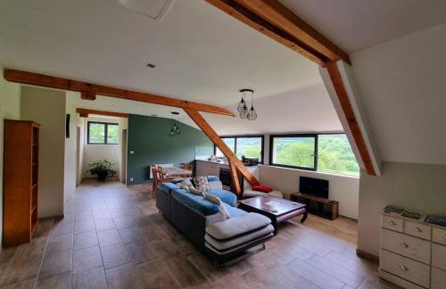 Logement Cozzy avec vue sur la vallée et Jacuzzi - Foto 1