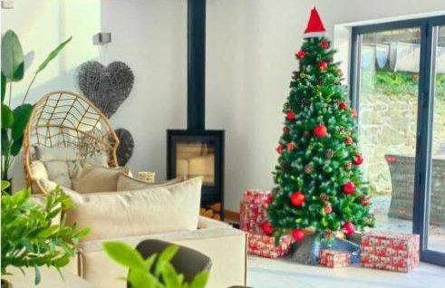 4 Bed Villa Sleeps 8 -private Terrace-free Parking - Foto 19