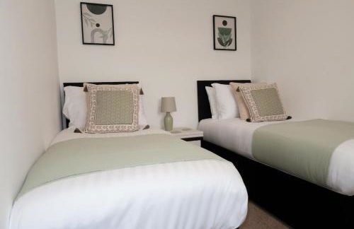 Modern 3 Bed House nr Southampton Town-Parking Contractors Welcome - Foto 3