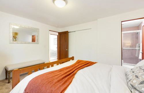 Ultimate Group Getaway Near Ferry, Hot Tub and Games - Foto 20
