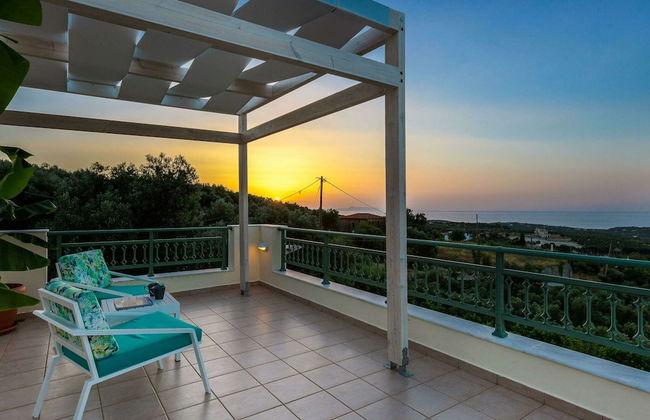 Secluded Villa w Private Pool, Children Play Area, Pool Table, BBQ & Sea Views - Foto 34