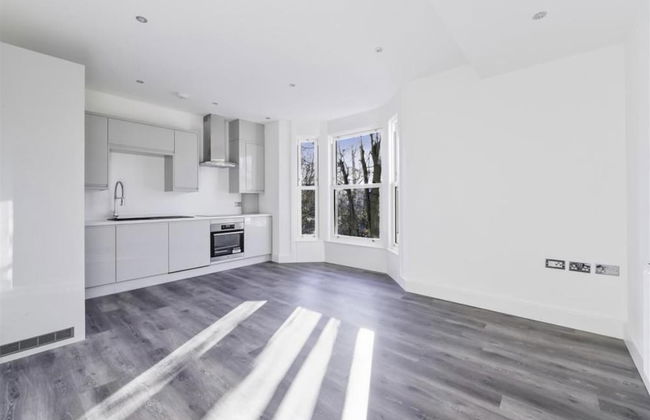 Luxury Self-contained 2-bedroom Duplex Apartment - Foto 1