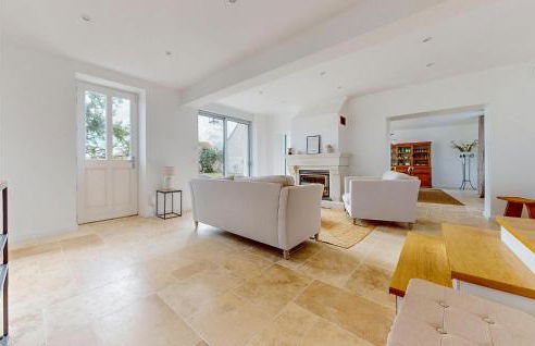 Amazing Home In La Vernelle - Photo 16