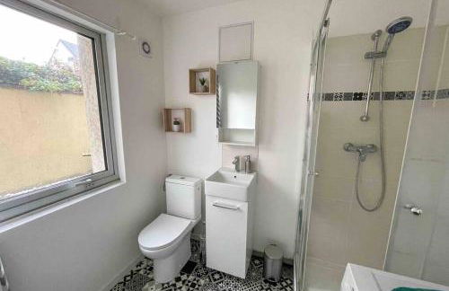 SPA - 4 Pers - NETFLIX - Gare - Parking - Photo 31