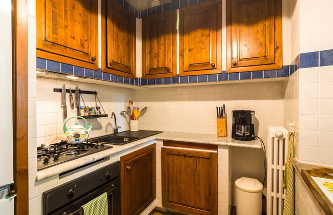 Holiday Home in Town Center with Pool, Garden, Hot Tub - Foto 6