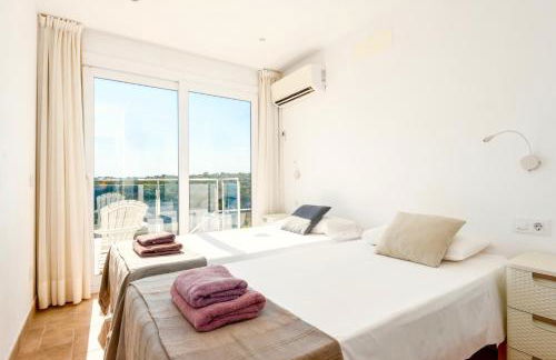 Seafront Villa Bellavista with heated pool by DadoVillas - Foto 21