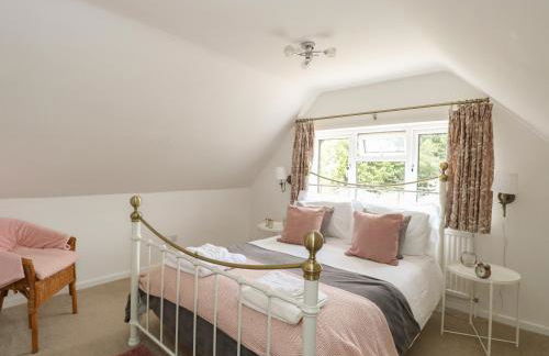 The Lodge - Photo 18