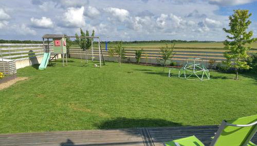 Maison proche LA ROCHELLE & Ile de Ré - Foto 2, Garden view