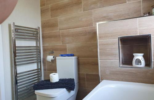 Routh 2-Bed Luxury Lodge Hot Tub & Lake View - Foto 35