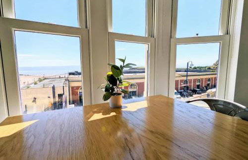 Barry Island Beachfront Apartment - Stunning Bay Views and Private Parking - Foto 4