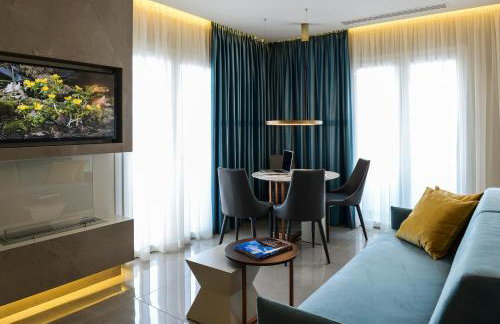 L-Suites - Photo 52