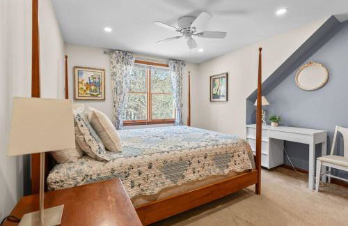 Lovely House 5 Min to Beach with Deck Grill and Garage - Foto 36