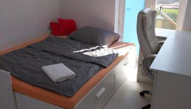 Ogrodzony dom nad morzem na wyłączność Rewa - Foto 5