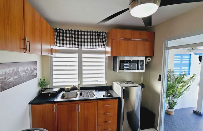 Cozy and Modern Apartment Black & White With Jacuzzi on Terrace - Photo 43