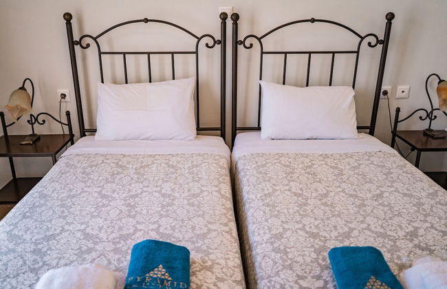 Pyramid City Villas - Photo 3