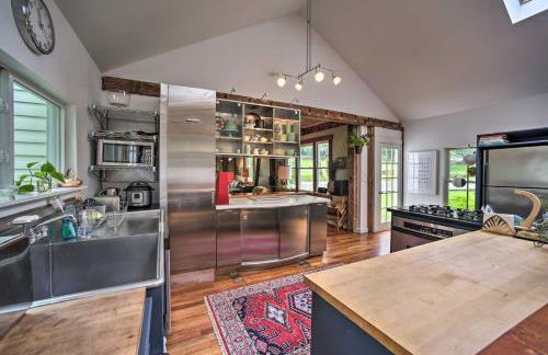 Game Room and Fire Pit Peaceful Catskills Farmhouse - Photo 18