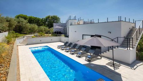 Luxury Villa Subventus - Photo 2
