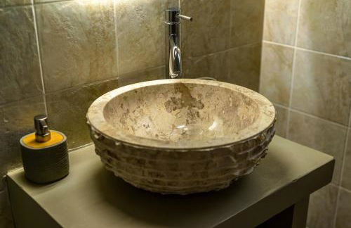 Komis House - Cozy Stay near Metro - Foto 24