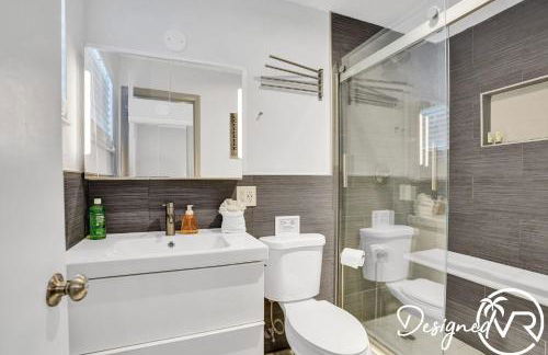 Modern condo wpool patio - Photo 9