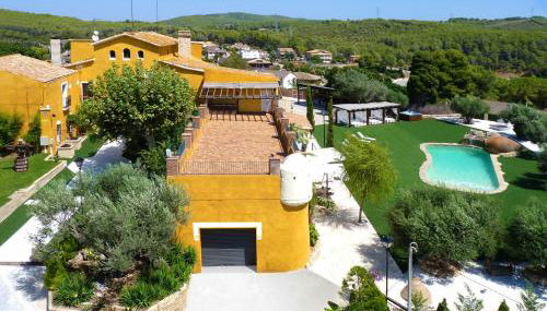 Spacious villa in Can Trabal with private pool and jacuzzi 980 m² - Foto 2