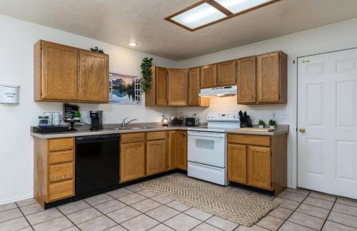 Cozy Three Bedroom Home - Foto 12