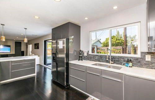 Luxury 3BR with Cabana Oasis Pool & Style - Foto 51