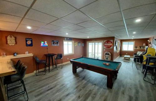 Sunrise Views Cabin with King Bed, Bar & Game Room - Foto 24