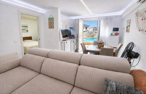 VIP Poolsuite Calafell - Photo 4