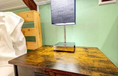 Walkable Elmwood Cottage, No Chores 2Bath 2BR 2Car - Foto 6