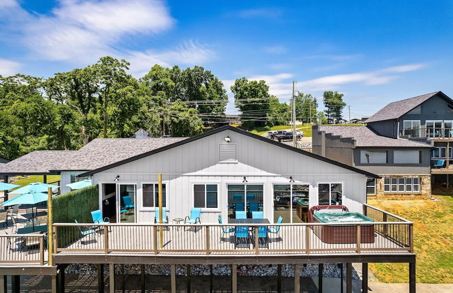 The Lodge at Lakeside - Photo 58