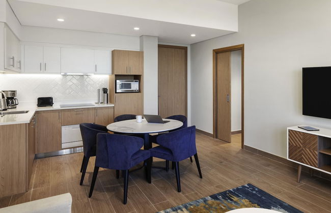 Aparthotel Adagio Dubai Deira - Photo 17