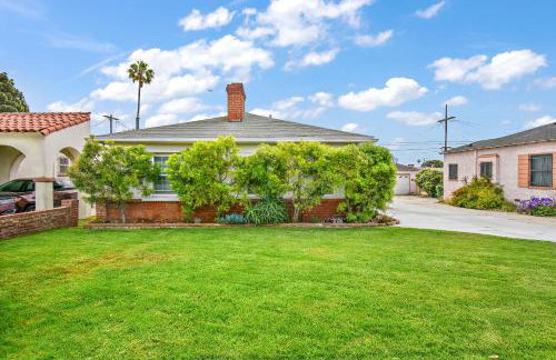 The SOFI Special - Modern Retreat, Dog Friendly - Photo 27