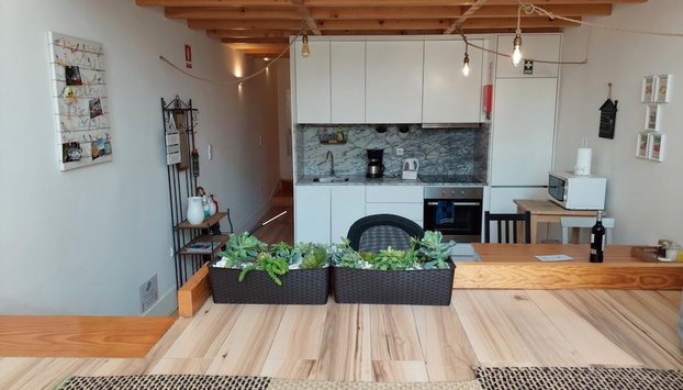 Historic & Sunny Mezzanine Bolhão by Vacationy - Foto 3, Habitación