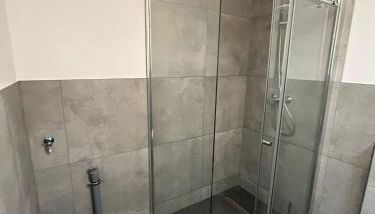 Zentral gelegene Erdgeschoss-Wohnungen mit bequemer Erreichbarkeit - Foto 5, Shower