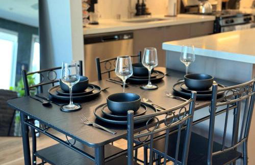 Elegant Escape 10 Min from Disneyland With Pool & GYM - Foto 7