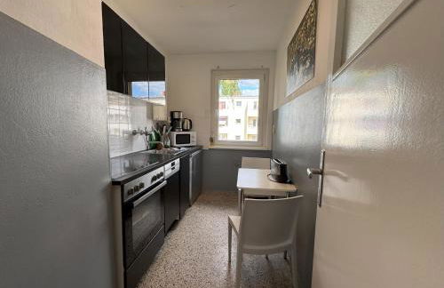 M M Central Apartments - Free Parking - Vintage Style - Foto 17