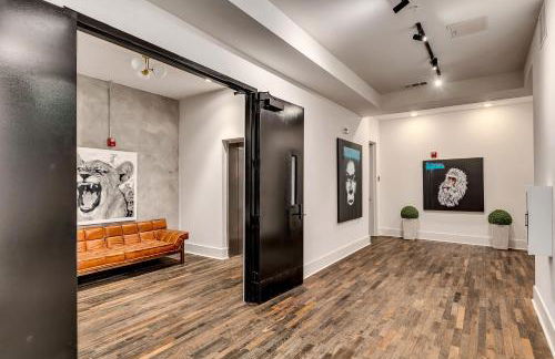 204- Modern retreat w elevator & BBQ - Foto 50