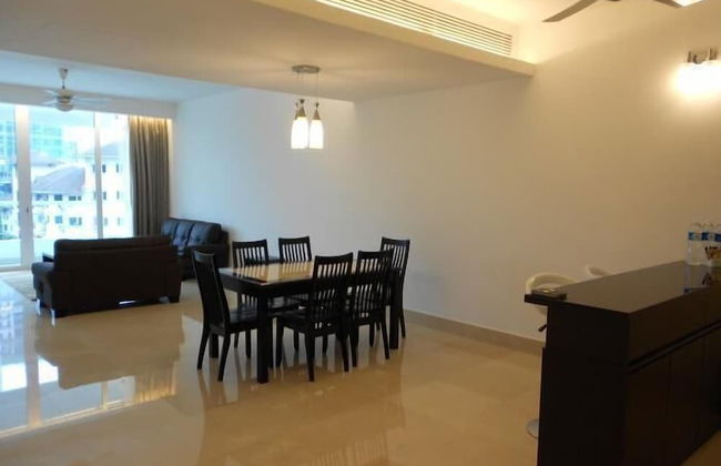 Brunsfield Embassyview Condosuite - Photo 13