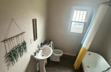 Quaint cottage near Local and State Parks and Minutes from Laurel Cove and Bell Theatre - Foto 6