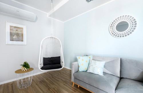 West Side Apartment - Photo 14