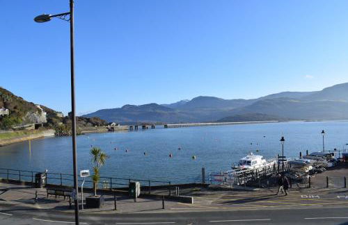 Wynnstay Apartment, Harbour and Mountain Views - Foto 18