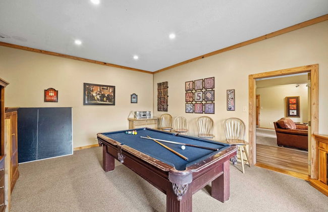 Lakeside Lodge by Avantstay Hot Tub + Dock - Foto 30