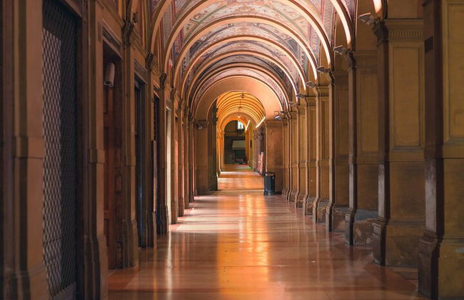 Guias de áudio para descobrir Bolonha: comida, cultura, arte e história - Foto 1