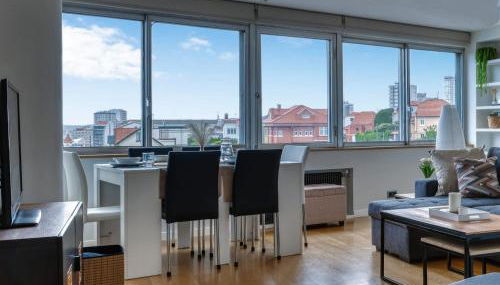 Buena ubicación y plaza de garaje - Foto 3