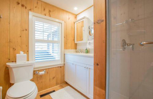 10 ft from Crystal Lake New renovation - Foto 18