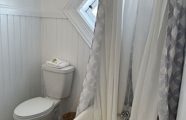 The Cottage @ 241 North - Foto 23